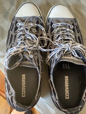 Converse All Star Grey & Black Velvet Mustache Low Top Sneakers Men’s 10